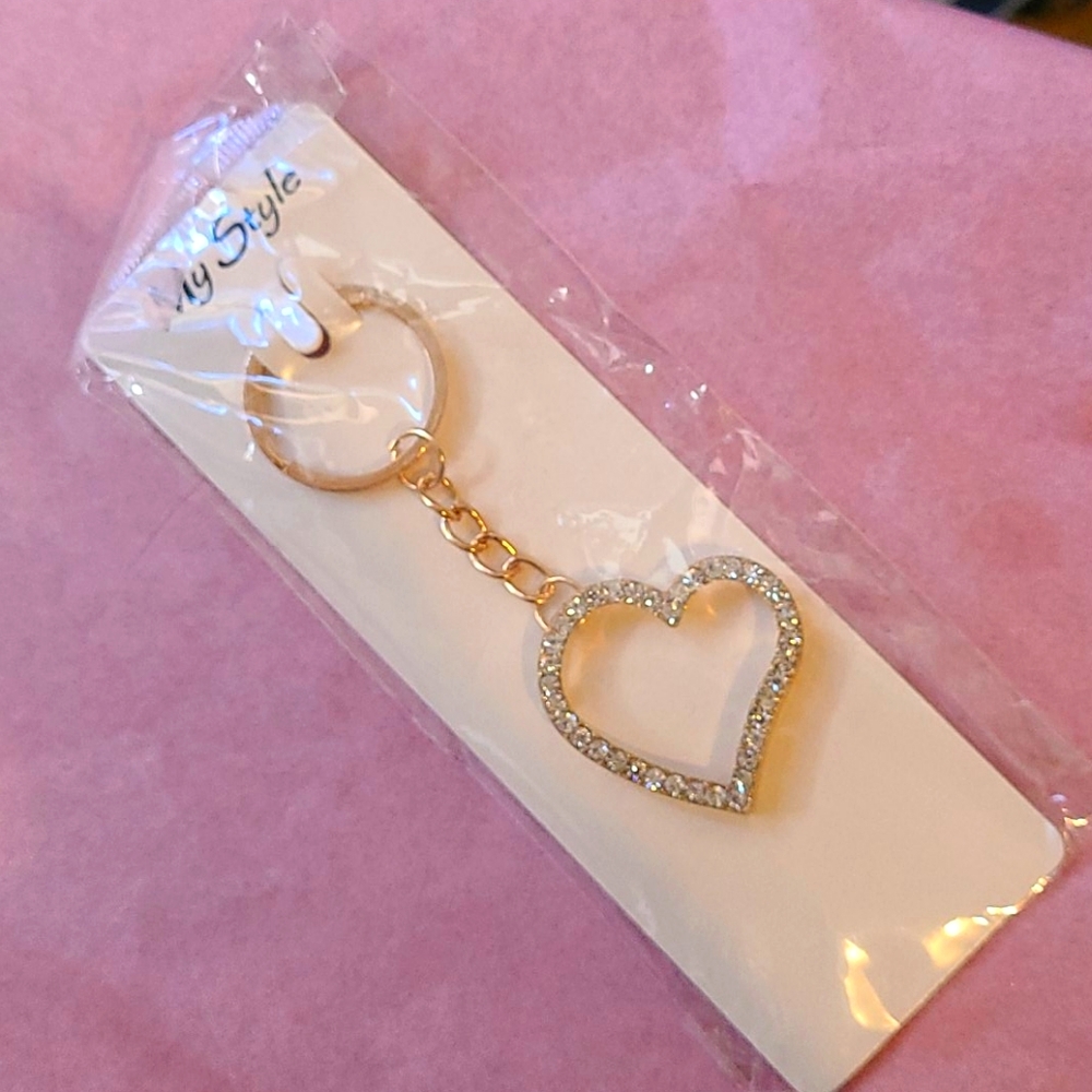 3/$15 One Heart keychain